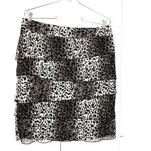 CHAPTER ONE ANIMAL PRINT TIERED SKIRT (0952)